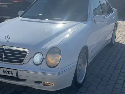 Mercedes-Benz E 320 2001 года за 5 000 000 тг. в Шымкент – фото 20