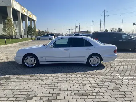 Mercedes-Benz E 320 2001 года за 5 000 000 тг. в Шымкент – фото 29