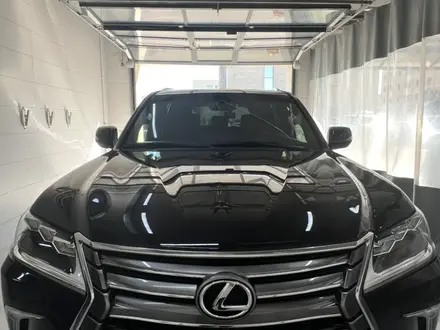 Lexus LX 570 2016 года за 42 000 000 тг. в Актау – фото 4