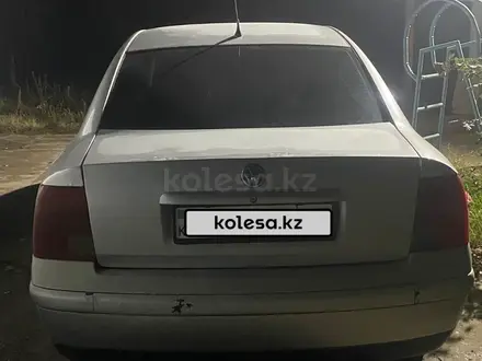 Volkswagen Passat 1996 года за 1 400 000 тг. в Шымкент – фото 10