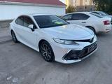 Toyota Camry 2024 года за 21 200 000 тг. в Астана