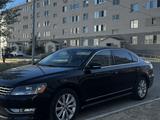 Volkswagen Passat (USA) 2014 года за 5 000 000 тг. в Атырау – фото 2