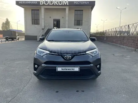 Toyota RAV4 2017 года за 12 299 999 тг. в Алматы – фото 2