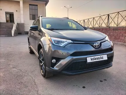 Toyota RAV4 2017 года за 12 299 999 тг. в Алматы – фото 13
