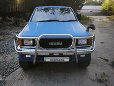 Isuzu MU, 1993