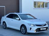 Toyota Camry 2017 года за 11 900 000 тг. в Алматы – фото 4