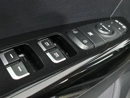 Kia Sportage 2020 года за 10 190 000 тг. в Алматы – фото 17
