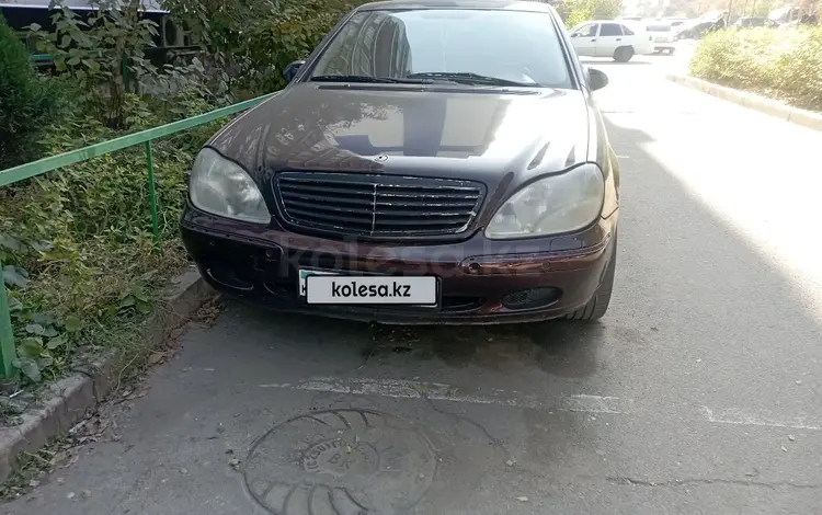 Mercedes-Benz S 320 1999 годаfor3 400 000 тг. в Алматы