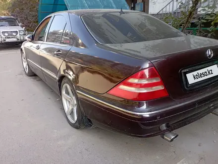 Mercedes-Benz S 320 1999 года за 3 400 000 тг. в Алматы – фото 4