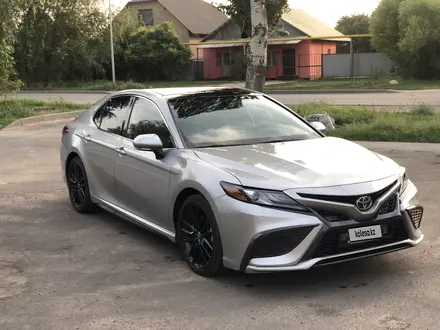 Toyota Camry 2021 года за 15 000 000 тг. в Алматы – фото 37