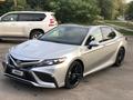 Toyota Camry 2021 года за 15 000 000 тг. в Алматы – фото 36