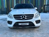 Mercedes-Benz GLE 400 2015 годаfor20 500 000 тг. в Астана