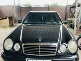 Mercedes-Benz E 230 1996 годаfor2 100 000 тг. в Алматы