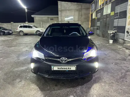 Toyota Camry 2015 года за 8 700 000 тг. в Тараз – фото 2