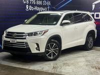 Toyota Highlander 2017 годаүшін11 700 000 тг. в Актобе