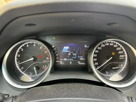 Toyota Camry 2019 года за 14 500 000 тг. в Жезказган – фото 7