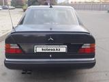 Mercedes-Benz E 320 1993 годаүшін2 800 000 тг. в Усть-Каменогорск – фото 4