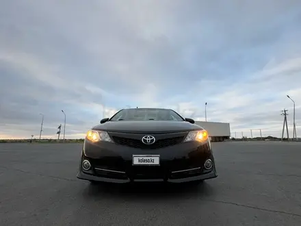 Toyota Camry 2014 года за 5 900 000 тг. в Уральск – фото 11