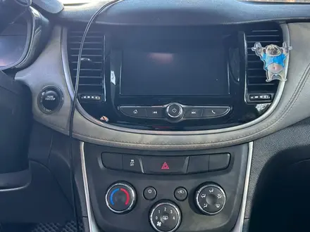 Chevrolet Tracker 2021 года за 7 500 000 тг. в Алматы – фото 27