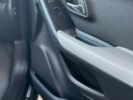 Chevrolet Tracker 2021 года за 7 500 000 тг. в Алматы – фото 38