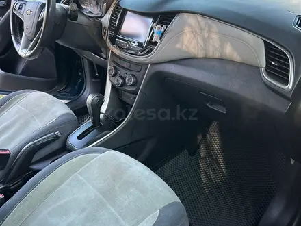 Chevrolet Tracker 2021 года за 7 500 000 тг. в Алматы – фото 39