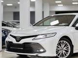 Toyota Camry 2018 года за 14 990 000 тг. в Шымкент – фото 2
