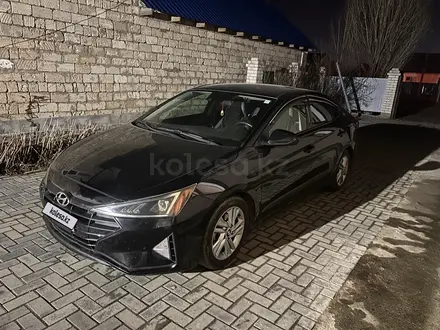 Hyundai Elantra 2018 года за 4 400 000 тг. в Актобе