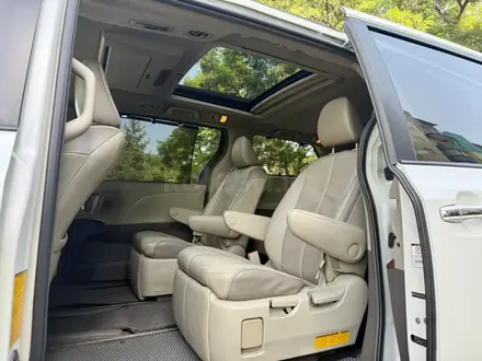 Toyota Sienna 2011 года за 12 200 000 тг. в Алматы – фото 8