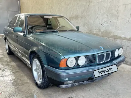 BMW 520 1993 года за 1 500 000 тг. в Шымкент – фото 2