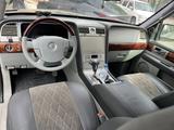 Lincoln Navigator 2005 года за 3 600 000 тг. в Алматы – фото 5