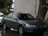 Toyota Camry 2001 годаүшін4 400 000 тг. в Алматы – фото 4