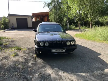BMW 520 1991 года за 1 400 000 тг. в Караганда – фото 2