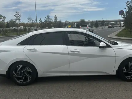 Hyundai Elantra 2025 года за 8 000 000 тг. в Актобе – фото 2