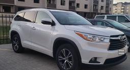 Toyota Highlander 2016 года за 11 000 000 тг. в Актобе – фото 2