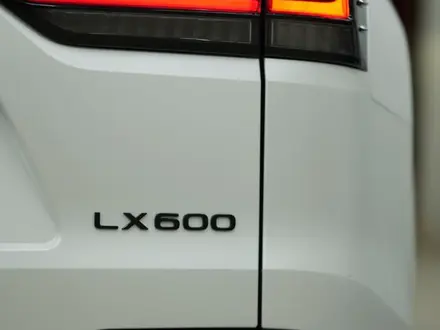 Lexus LX 600 2022 года за 75 000 000 тг. в Астана – фото 12