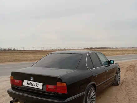 BMW 520 1992 года за 1 900 000 тг. в Шу – фото 4