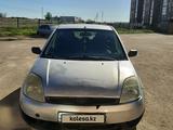 Ford Fiesta 2005 годаүшін1 250 000 тг. в Актобе – фото 2