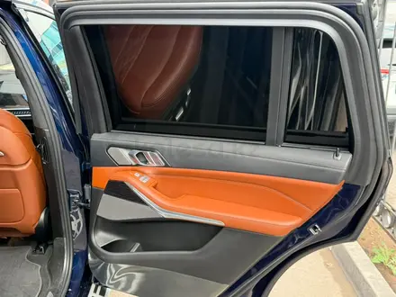 BMW X7 2022 года за 55 000 000 тг. в Астана – фото 41