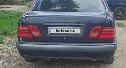 Mercedes-Benz E 200 1998 года за 1 300 000 тг. в Алматы – фото 4