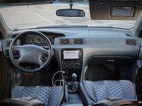 Toyota Camry 2000 года за 2 700 000 тг. в Актау