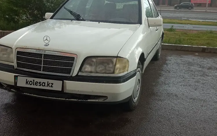 Mercedes-Benz C 180 1994 года за 1 100 000 тг. в Астана