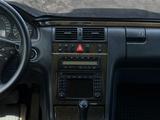 Mercedes-Benz E 320 1999 года за 6 000 000 тг. в Шымкент – фото 4