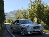 Mercedes-Benz E 320 1999 года за 6 000 000 тг. в Шымкент – фото 2