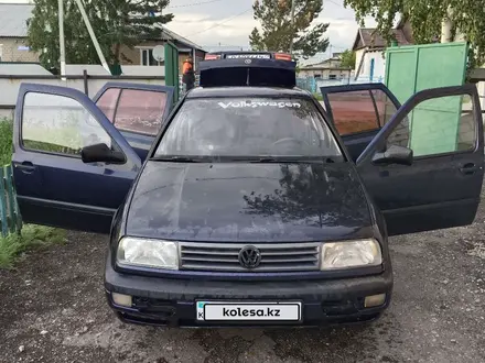 Volkswagen Vento 1992 года за 1 100 000 тг. в Астана – фото 8