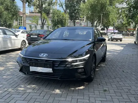 Hyundai Elantra 2024 года за 8 800 000 тг. в Алматы – фото 2