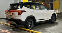 Kia Seltos Luxe 2WD 2025 года за 9 750 000 тг. в Алматы – фото 3