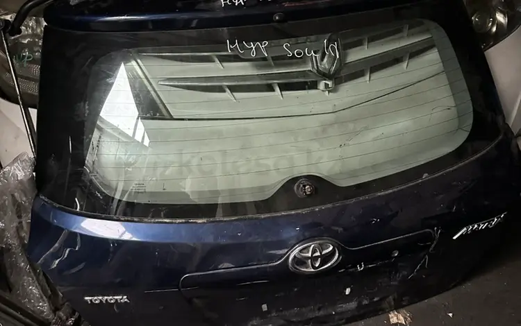 Toyota Matrix Крышка багажник за 150 000 тг. в Алматы