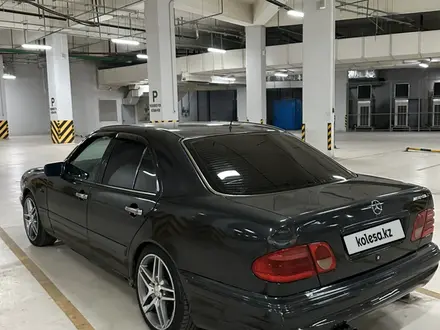Mercedes-Benz E 230 1996 года за 2 750 000 тг. в Астана – фото 4