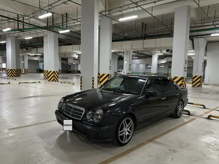 Mercedes-Benz E 230 1996 года за 2 750 000 тг. в Астана