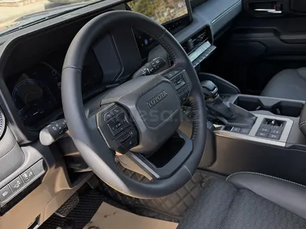 Toyota Land Cruiser Prado 2025 года за 47 000 000 тг. в Астана – фото 20
